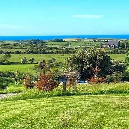 Cosy Annexe Sleeps 4 Villa Holyhead Exterior photo